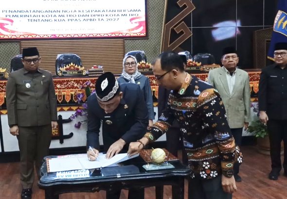 Walikota Hadiri ‎Rapat Paripurna DPRD Kota Metro Penandatanganan Nota Kesepakatan bersama tentang KUA-PPAS APBD TA 2027